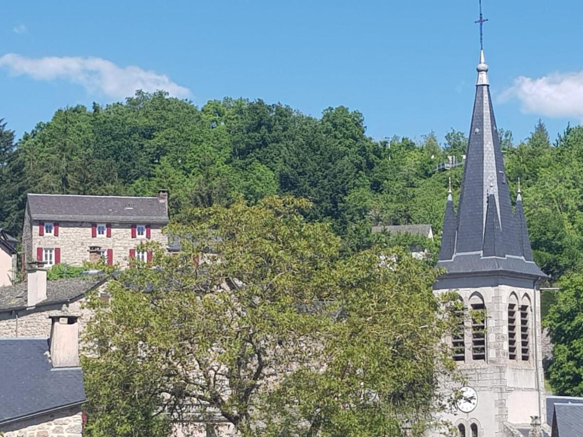 Maison D'Hotes "La Pierre Pointue" Saint-Léons 외부 사진